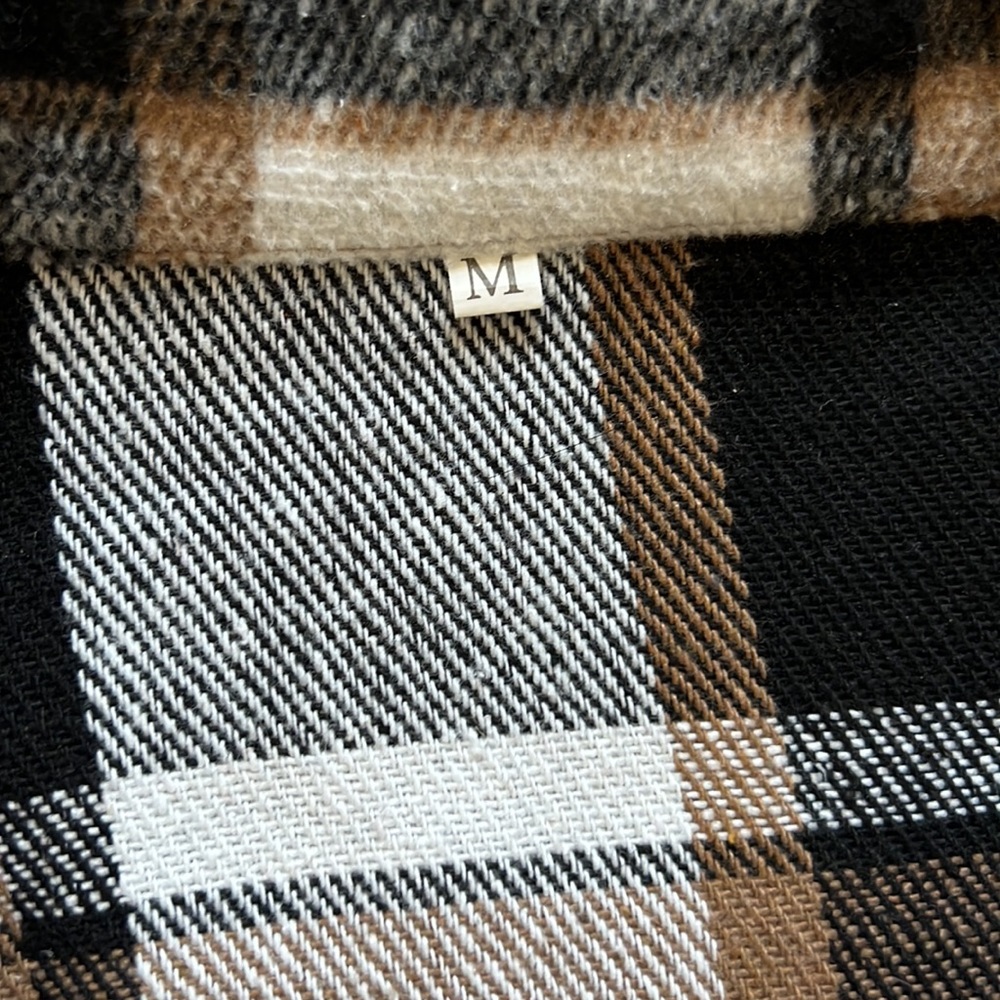 Women’s Fall Plaid SHACKET - Picture 2 of 6